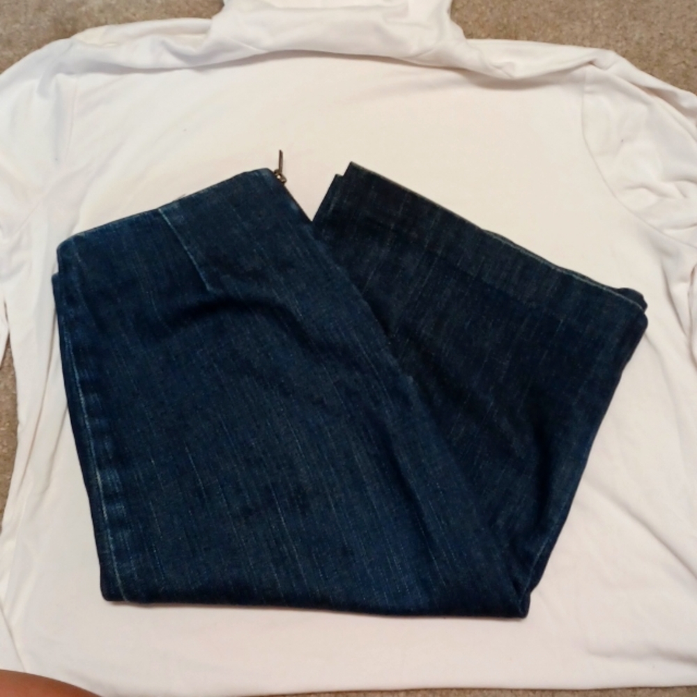 GAP knee length skirt